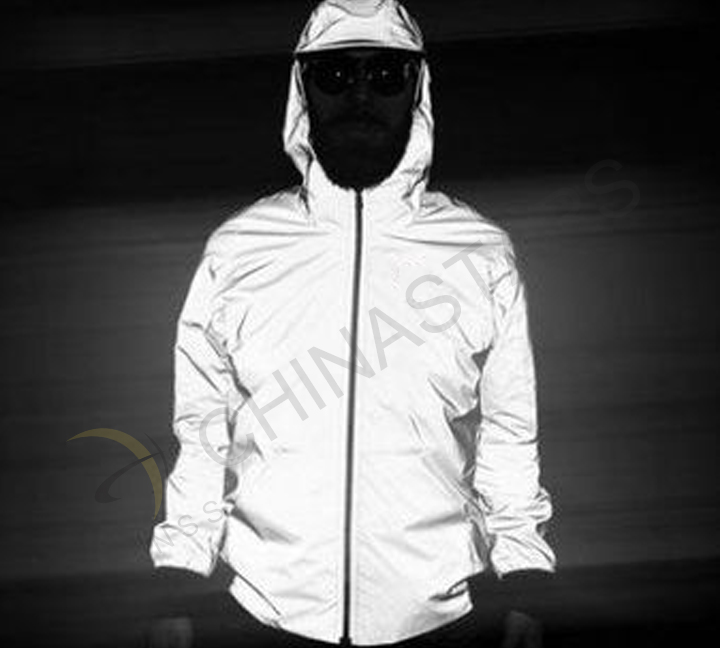 Reflective clothing avoid the paparazzi photographed